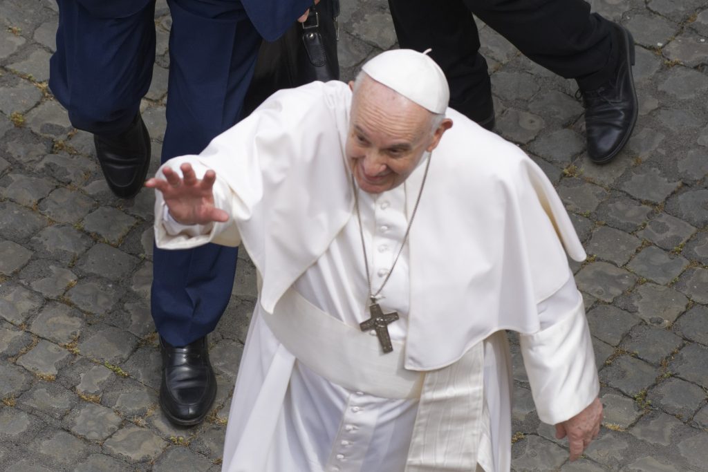 El Papa Francisco Es Hospitalizado En Roma