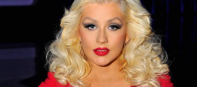 Christina Aguilera no sale con otros famosos