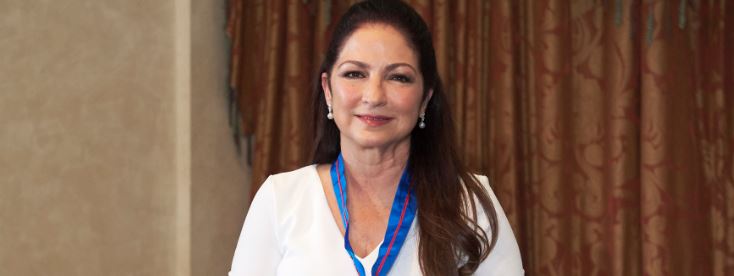 Gloria Estefan-Hoy-musica-besame-videos-artistas