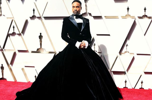 el-vestido-esmoquin-que-revoluciono-en-la-alfombra-roja-de-los-oscar-2019