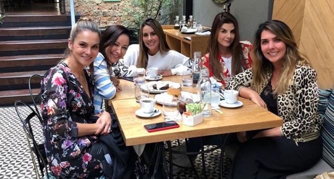 hermosas-asi-se-veian-carolina-cruz-y-carlina-soto-en-un-cumpleanos