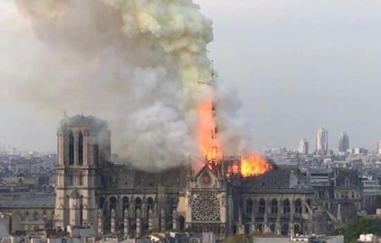 famosos-expresan-apoyo-por-el-incendio-de-notre-dame