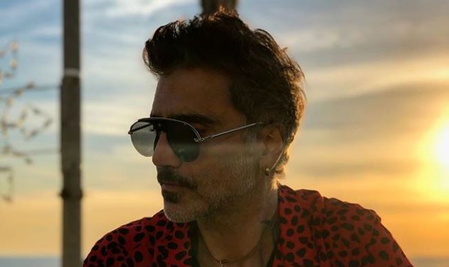 sus-48-anos-alejandro-fernandez-luce-mas-bello-que-nunca