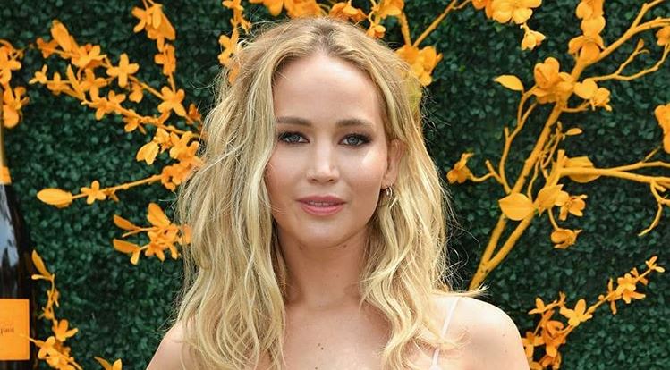 Jennifer Lawrence envió un mensaje a sus seguidores y la confundieron con un robot