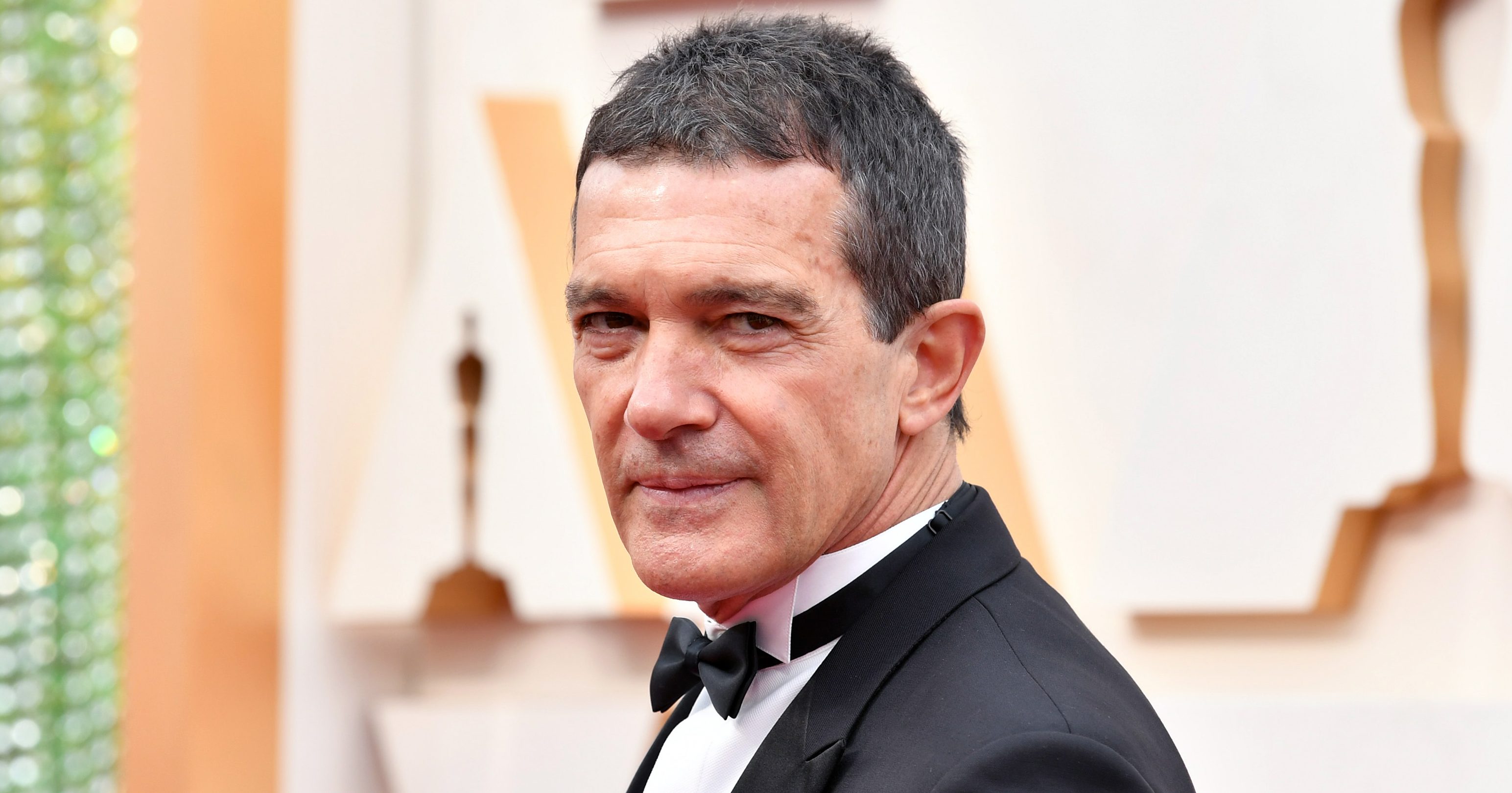 Antonio Banderas supera el coronavirus.