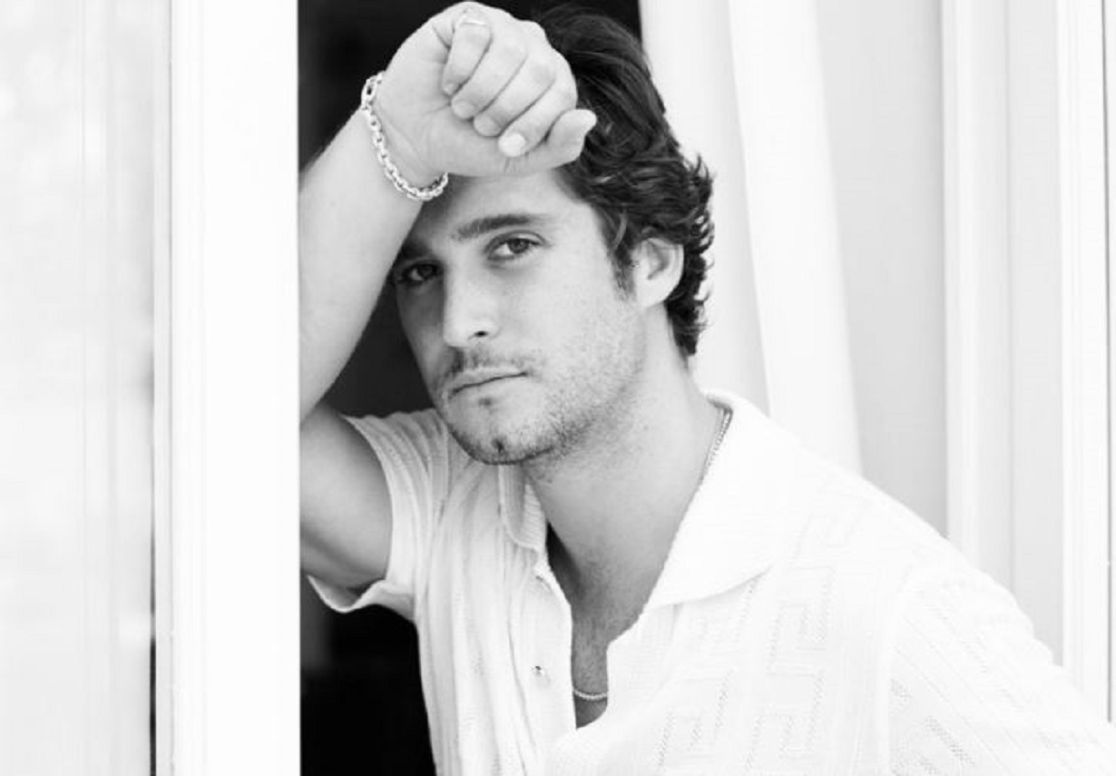 “Cuanta perfección”, le dicen a Diego Boneta por publicar una foto posando muy sensual