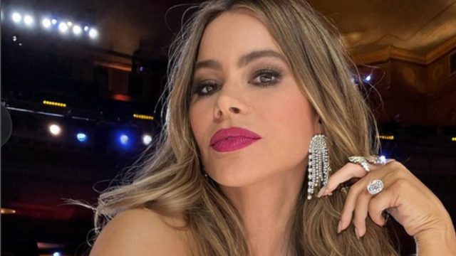 Sofía Vergara enloqueció a sus fans desempolvando foto en diminuto bikini