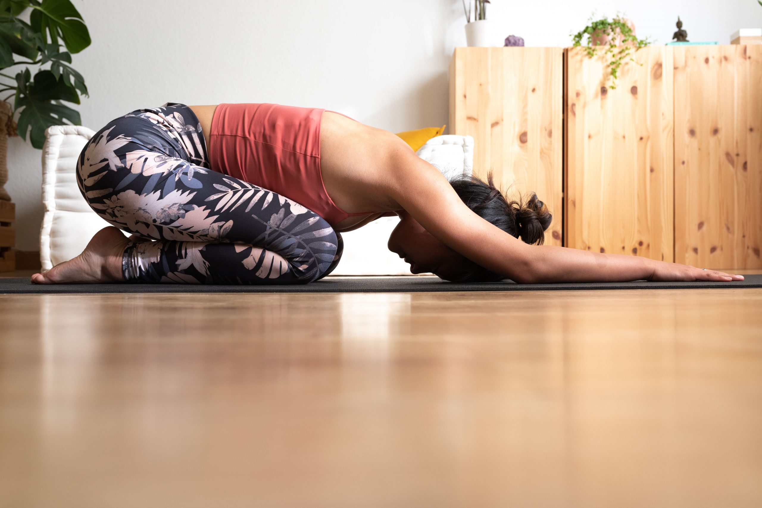Sistema digestivo: posturas de yoga para reducir la hinchazón abdominal